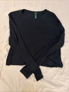 wild fable Black Long-Sleeve Crewneck Top